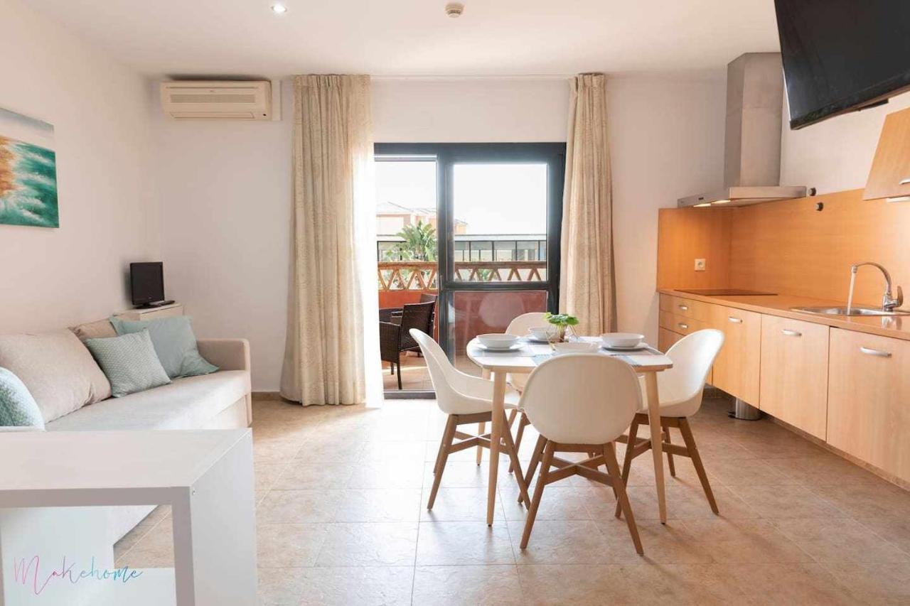 Apartamento Junto A La Playa Con Piscina Y Parking Пунта-Умбрия Экстерьер фото