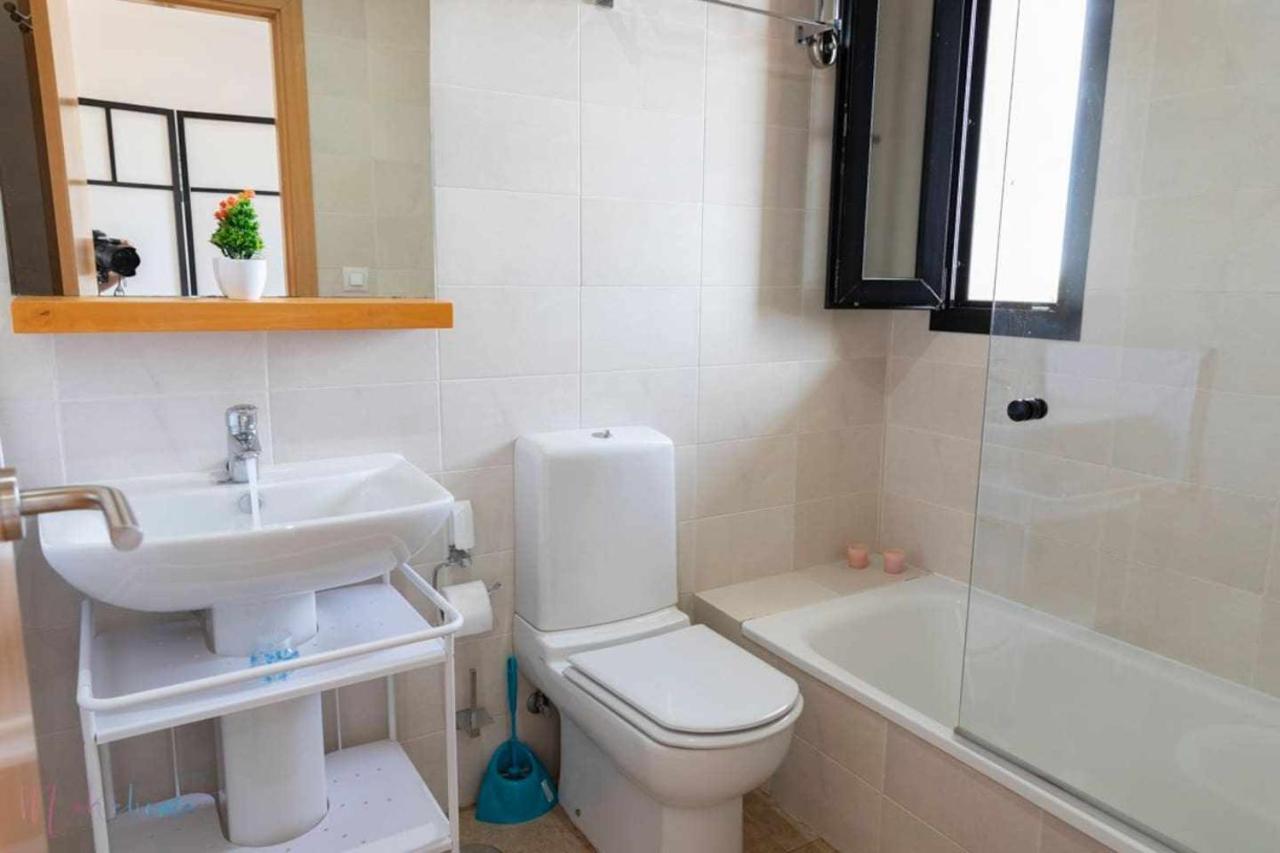 Apartamento Junto A La Playa Con Piscina Y Parking Пунта-Умбрия Экстерьер фото