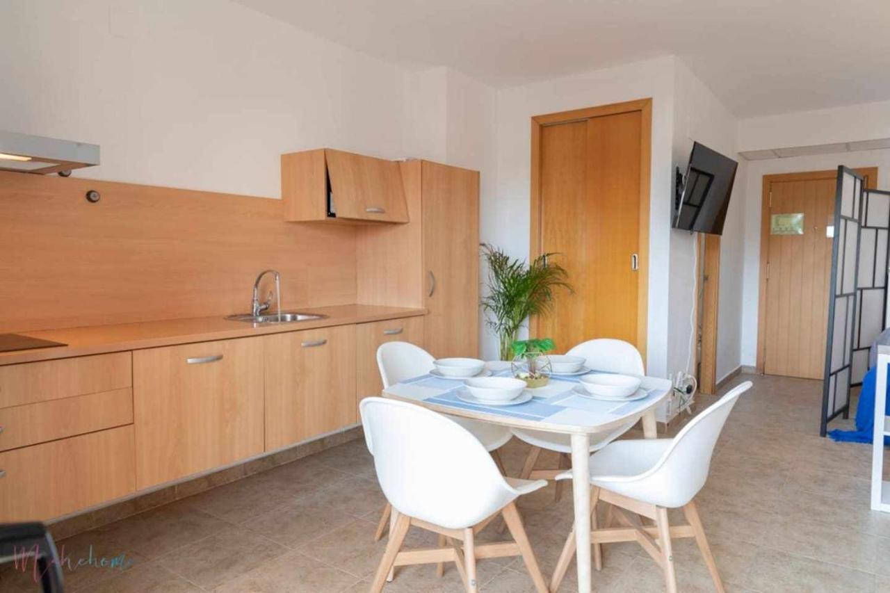 Apartamento Junto A La Playa Con Piscina Y Parking Пунта-Умбрия Экстерьер фото