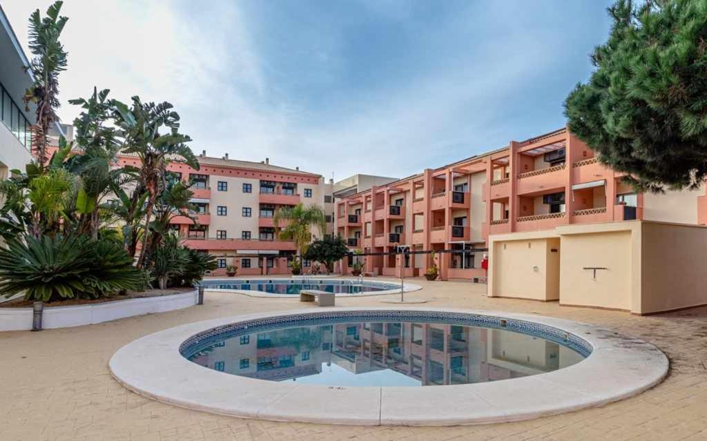 Apartamento Junto A La Playa Con Piscina Y Parking Пунта-Умбрия Экстерьер фото